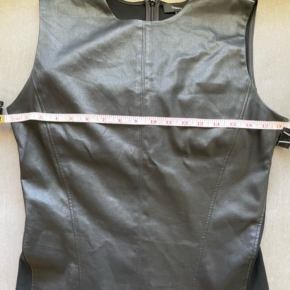 THEORY Black leather top L - Picture 5 of 6